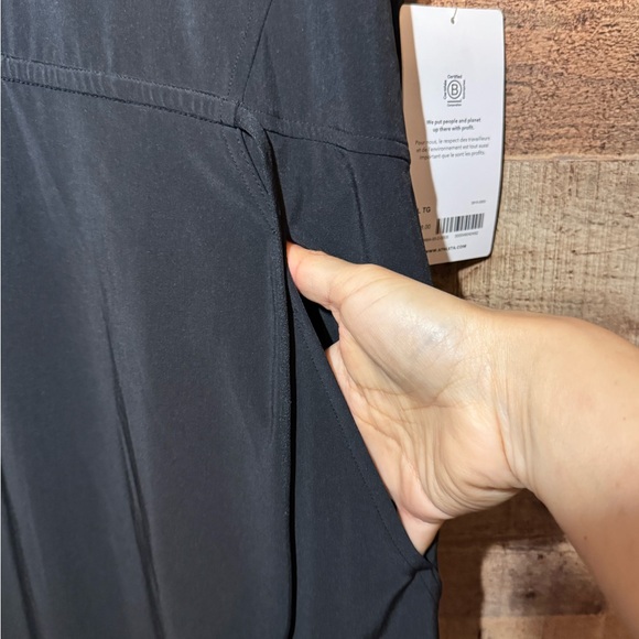 Athleta Marlow Maxi Dress Black Sz XL NWT Beach Lounge Athleisure Activewear - Picture 5 of 16